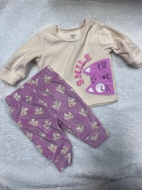 George Cream Top with Purple Cat Applique Pajama Set